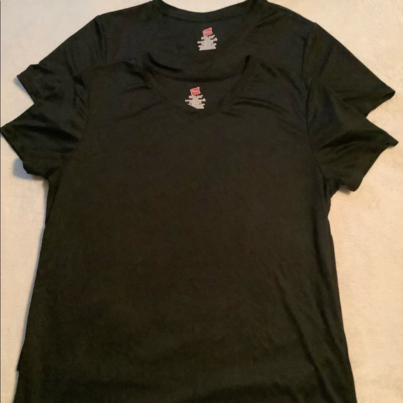 Black Hanes cool-dry tshirts/set of 2, size large - Picture 2 of 3